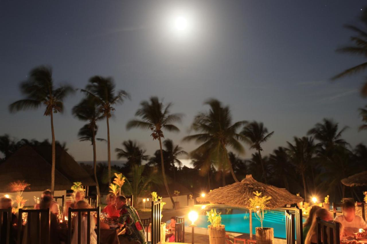 Blue Moon Beach Holiday Resort 伊尼扬巴内 外观 照片